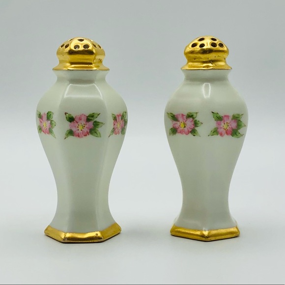 Antique One of a Kind Hand Painted Salt and Pepper Shakers Fine China - Picture 3 of 8
